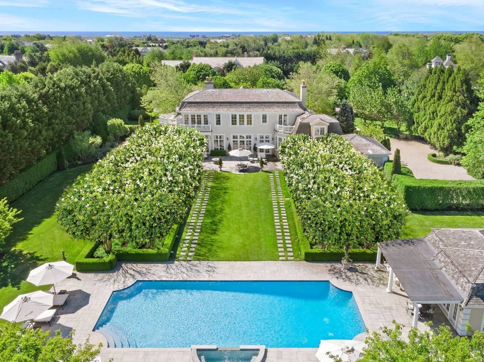 ultra luxury farmhouse Pilkhuwa